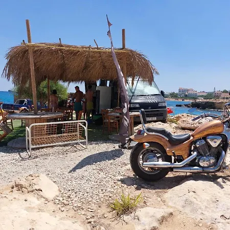 度假居 Cyprus Green Bay Beach House Located Behind Thalassa *