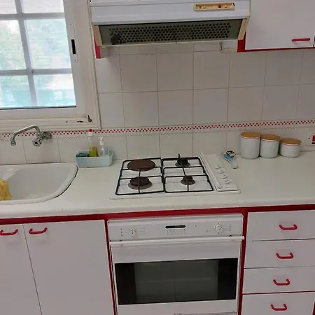 度假居 Cyprus Green Bay Beach House Located Behind Thalassa