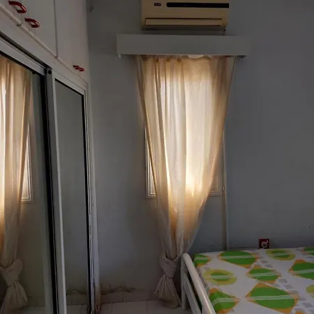 度假居 Cyprus Green Bay Beach House Located Behind Thalassa *