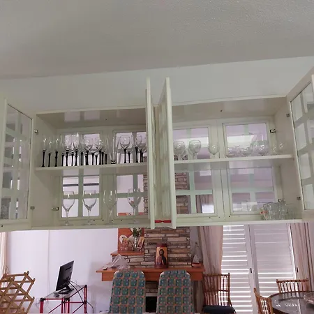 Cyprus Green Bay Beach House Located Behind Thalassa 普罗塔拉斯